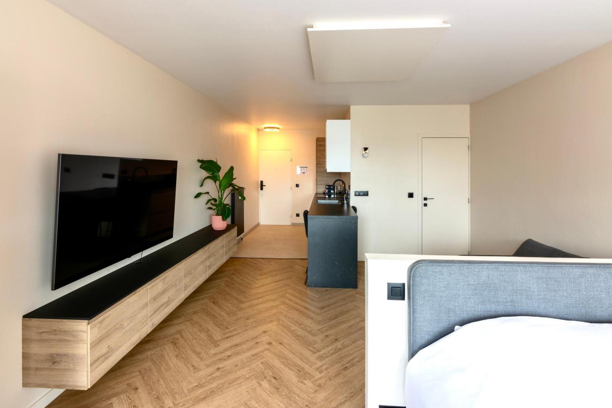 Studio By Aimee - 20M From The Beach & In City Centre! Oostende Bagian luar foto