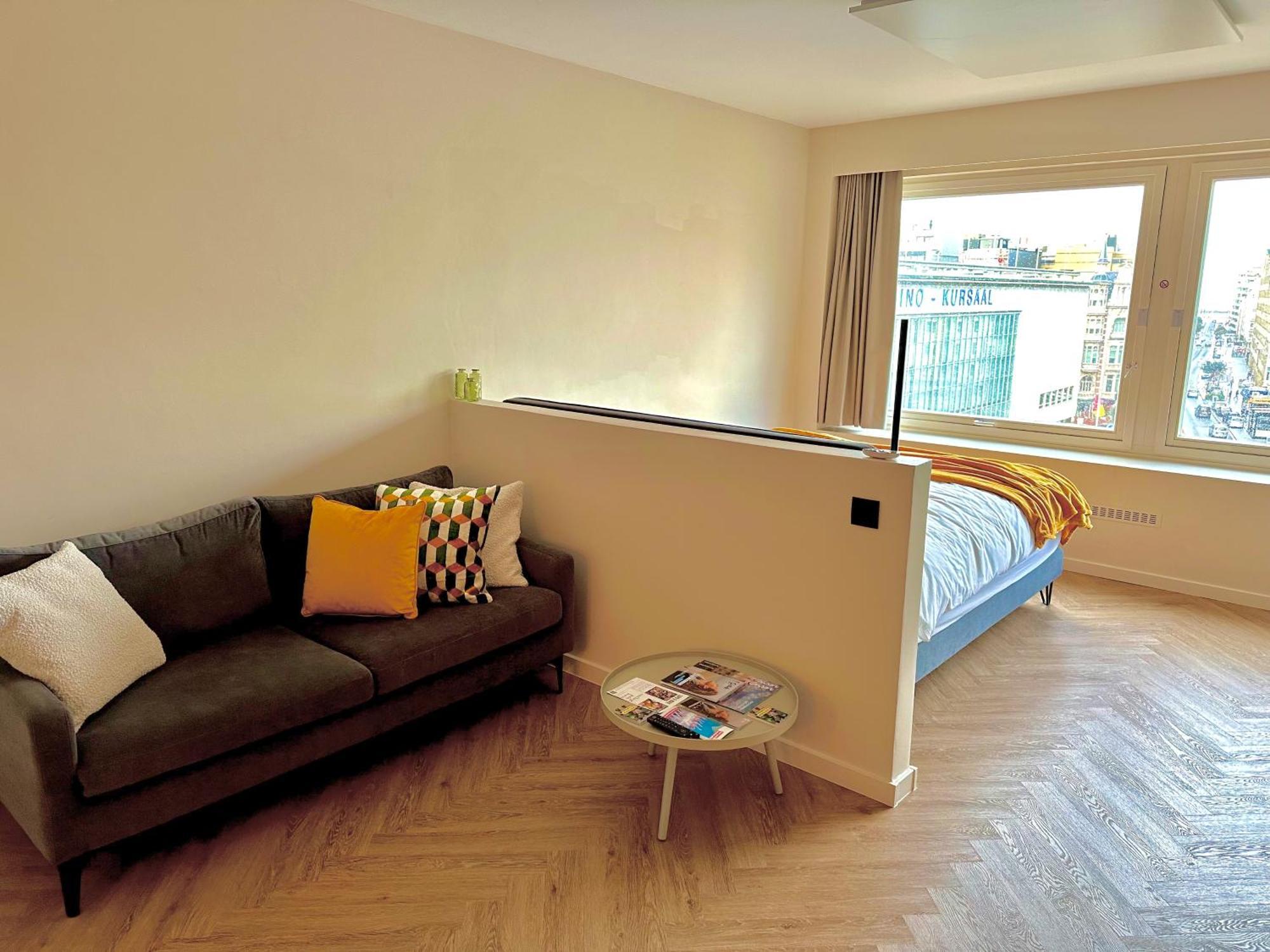 Studio By Aimee - 20M From The Beach & In City Centre! Oostende Bagian luar foto