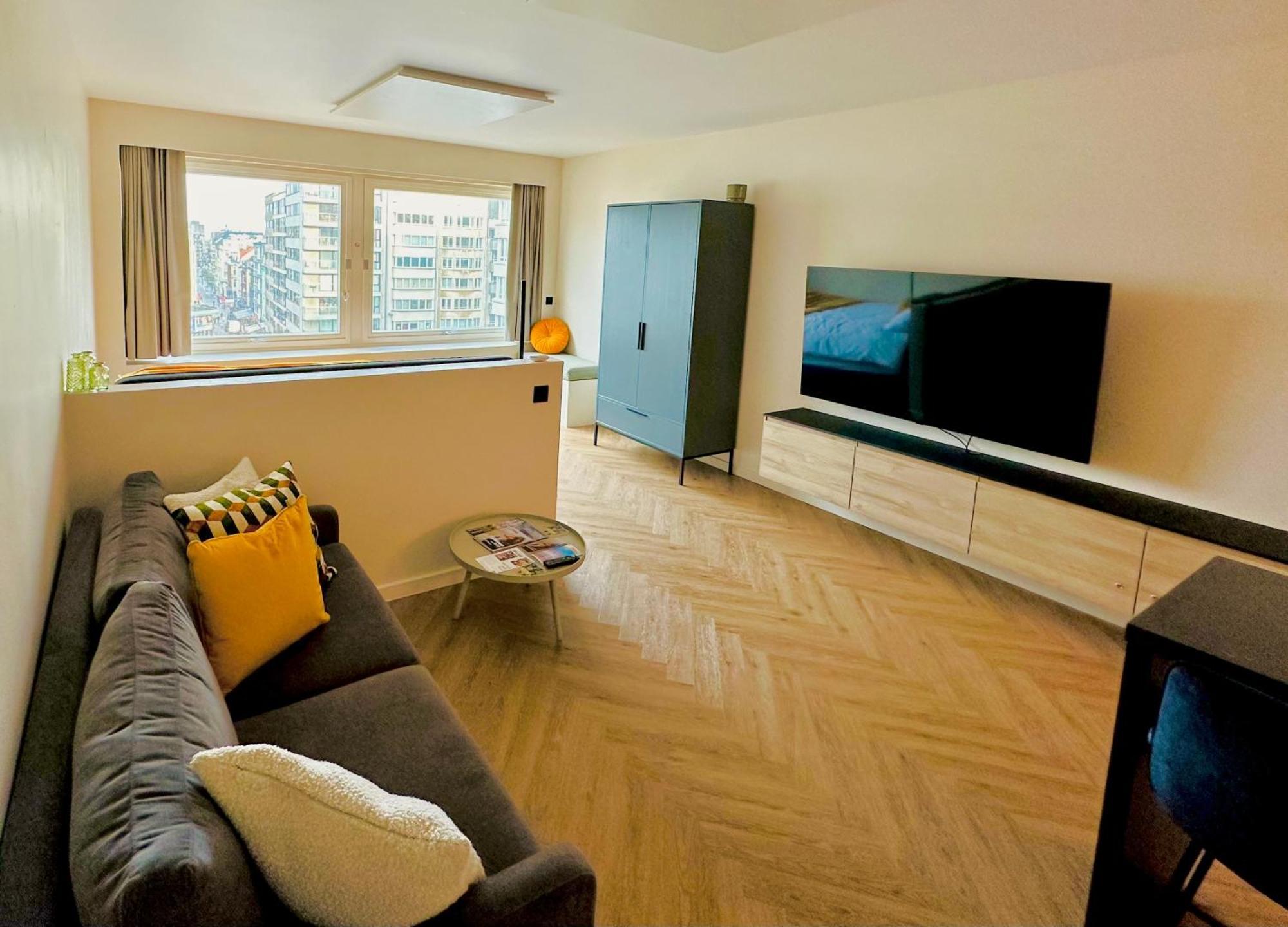 Studio By Aimee - 20M From The Beach & In City Centre! Oostende Bagian luar foto
