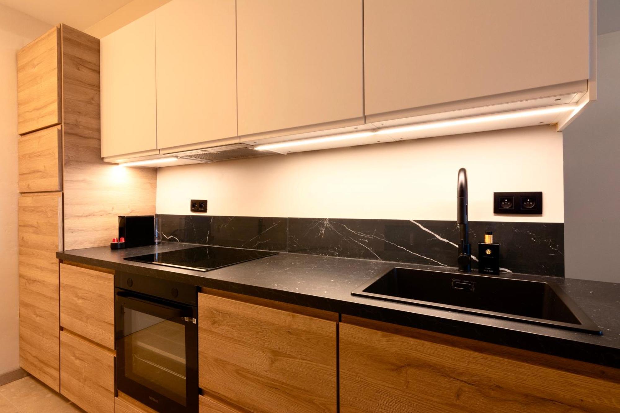 Studio By Aimee - 20M From The Beach & In City Centre! Oostende Bagian luar foto