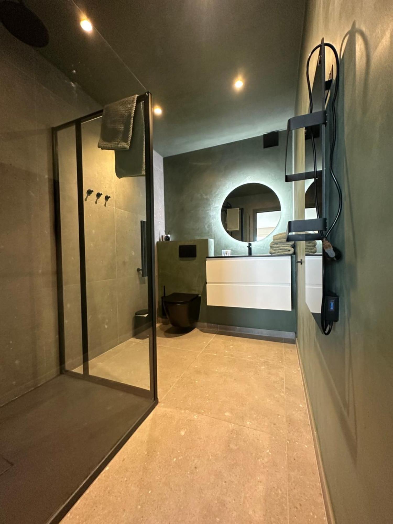 Studio By Aimee - 20M From The Beach & In City Centre! Oostende Bagian luar foto